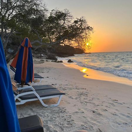 Playa Surf Baru Hotel Екстериор снимка
